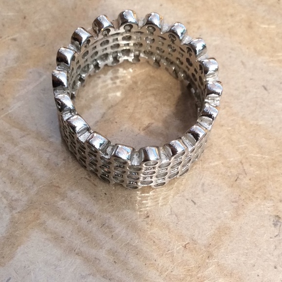 Ring - Picture 2 of 2